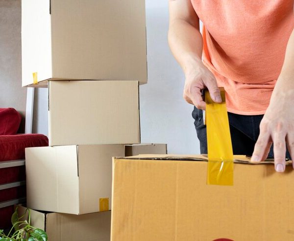 שירותי הובלות באשקלון והסביבה WEMOVING בכל שעה ביום ובפריסה ארצית