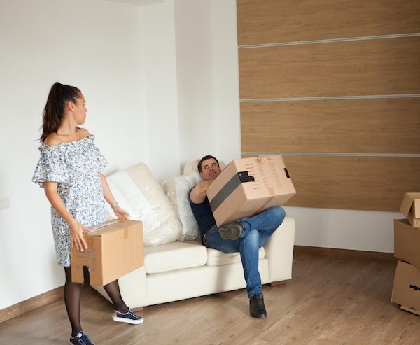 אנו מציעים שירות הובלות באליכין והסביבה WEMOVING בכל שעות היום.