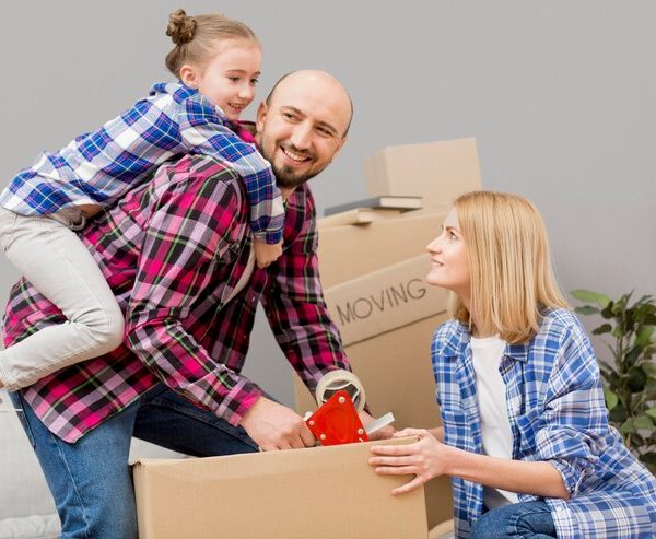 אנו מציעים שירותי הובלות בראש העין והסביבה WEMOVING בכל שעות הלילה ובפריסה ארצית