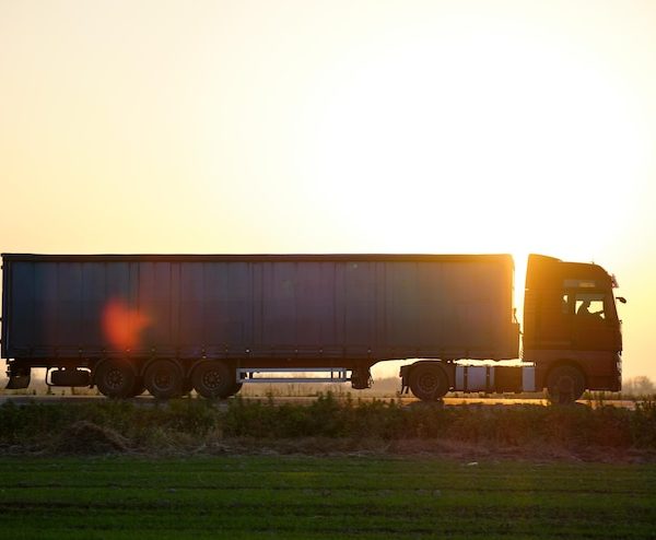אנו מציעים שירותי הובלות באיבילין והסביבה WEMOVING, בכל שעות היום ובפריסה ארצית