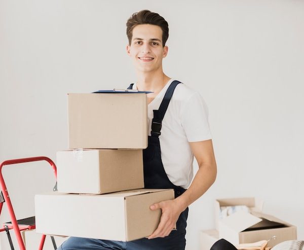 שירותי הובלות לחורה והסביבה WEMOVING בכל שעה ביום ובפריסה ארצית