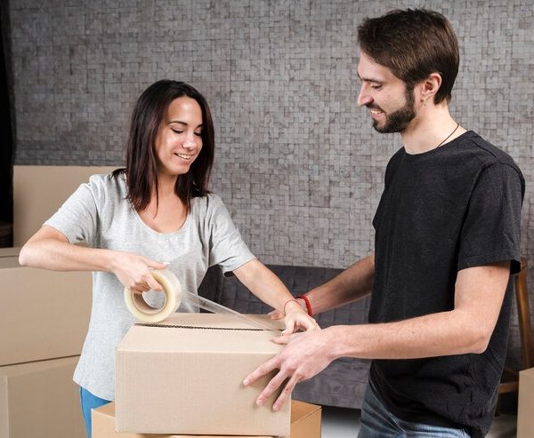 שירותי הובלות ביהוד והסביבה WEMOVING בכל שעה ביום ובפריסה ארצית